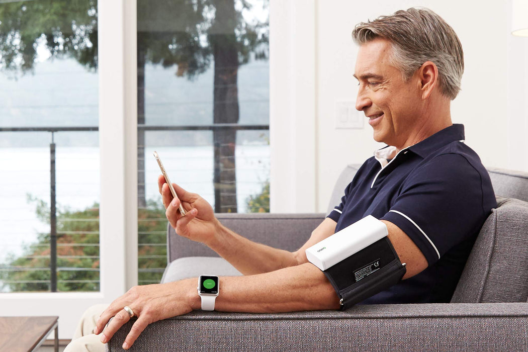 QardioArm Smart Blood Pressure Monitor: Wireless, Medically Accurate, Easy to Use, Compact Digital Upper Arm Cuff. Free App for iOS, Android, Kindle, Apple Watch. Syncs with Apple and Samsung Health
